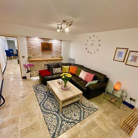 2 Bedroom Cottage Gloucester City Center Dış mekan fotoğraf