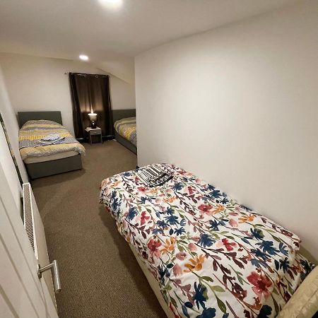 2 Bedroom Cottage Gloucester City Center Dış mekan fotoğraf