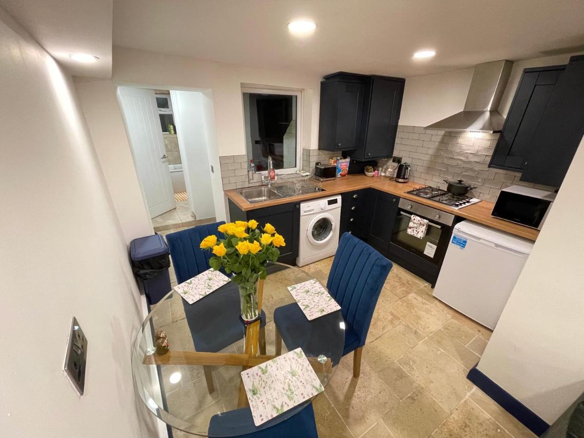2 Bedroom Cottage Gloucester City Center Dış mekan fotoğraf